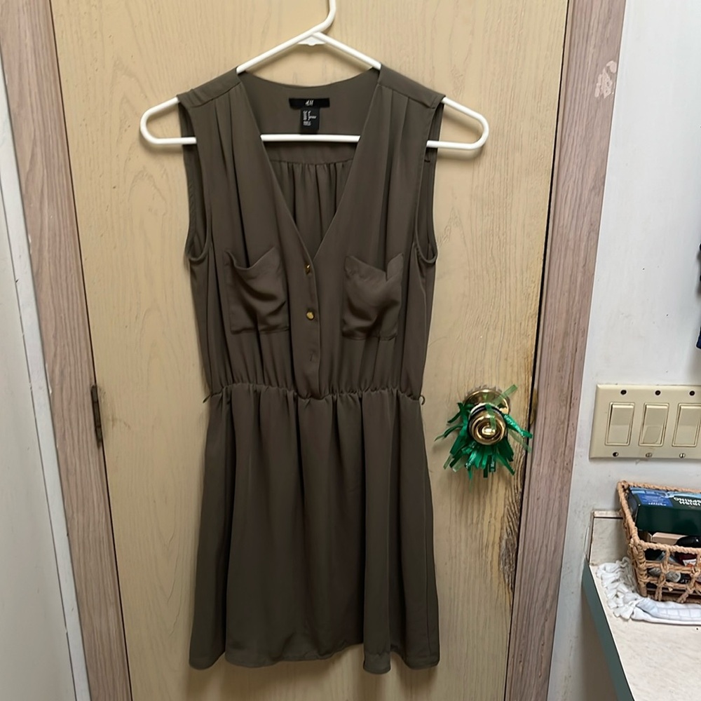 Green size 4 dress H&M